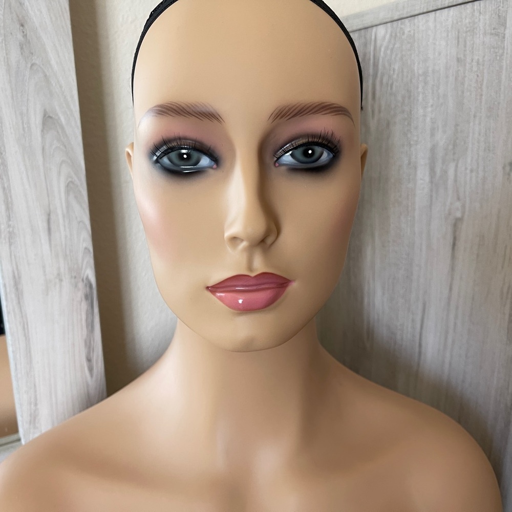 Women’s Wig Holder Bust for Display - Picture 3 of 10